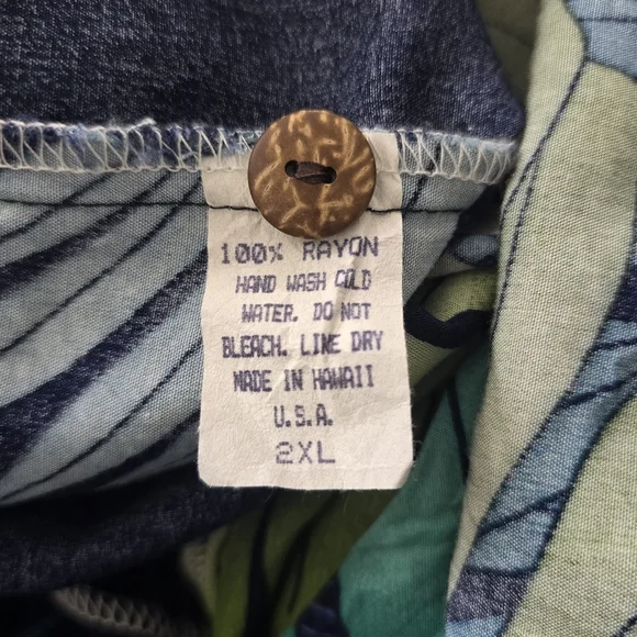 Hilo Hattie The Original Hawaiian Shirt Men's 2XL - Picture 3 of 3